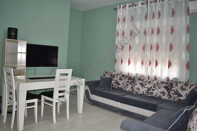One bedroom apartment for rent in Dervish Hima Street in Tirana.
It is positioned on the 2nd floor 